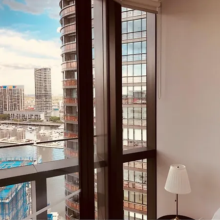 Winston Apartments Docklands-3